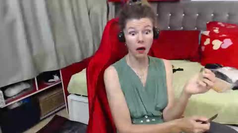 Snapshot of kellynumber chatting on October 18, 12:26 am kelly online show from October 18, 12:26 am