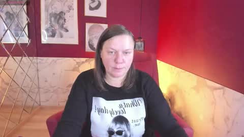 Kelly online show from December 2, 5:26 am