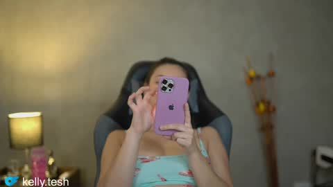 Kelly online show from May 24, 10:38 pm