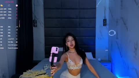 kellyy_bern online show from July 3, 1:10 am