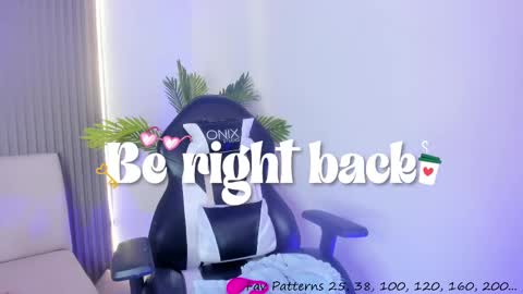 Snapshot of kelsey_foxyy chatting on February 26, 1:57 am Kelsey online show from February 26, 1:57 am