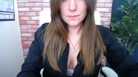 KelseyKruz online show from June 23, 8:00 am