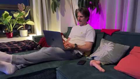 KenD online show from January 11, 4:46 pm