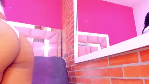 Camila online show from November 19, 6:28 pm