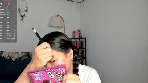 Snapshot of kendalgrey01 chatting on February 15, 2:44 pm Kendal online show from February 15, 2:44 pm