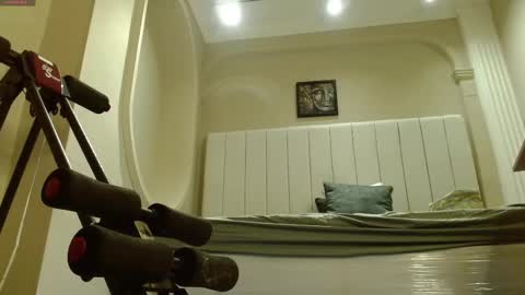 kendra_lux1 online show from October 14, 1:58 pm