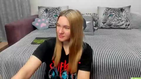 Kendra online show from November 24, 11:36 pm