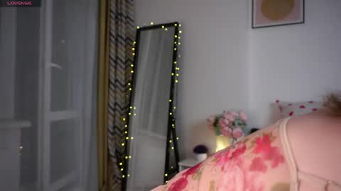 Kira online show from May 12, 10:41 pm