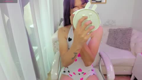 kendry_fox420_ online show from January 6, 8:02 pm