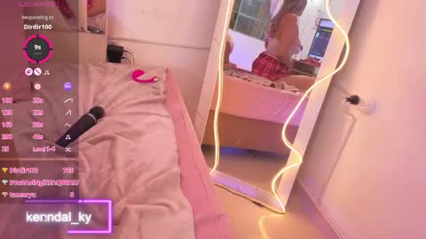 kenndal_tay online show from April 14, 9:18 pm