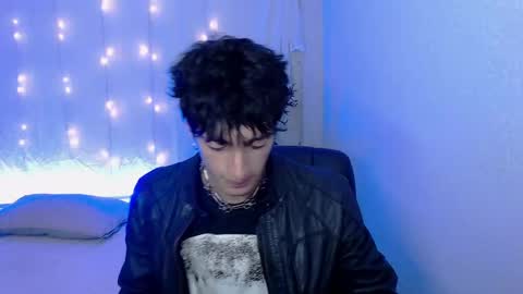 kenny online show from December 3, 6:11 pm