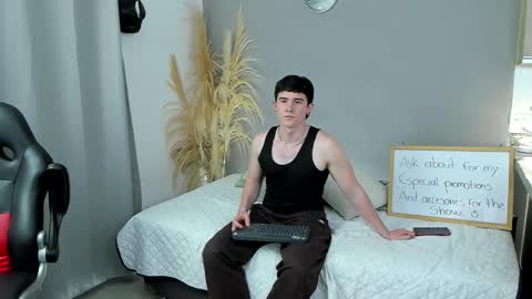 Santiago online show from March 4, 3:47 am