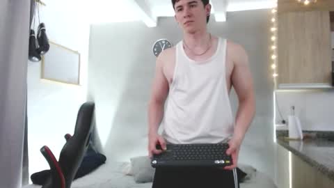 Santiago online show from October 24, 5:30 am