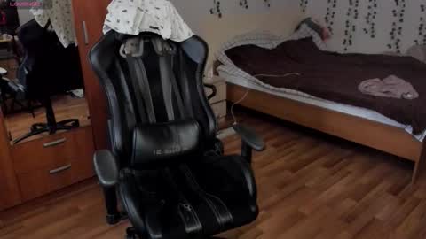 Snapshot of keorinav chatting on October 15, 11:11 am Looking for a moderator I PVT IS OPEN online show from October 15, 11:11 am