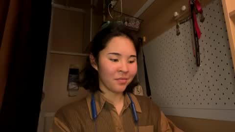 Jenny  online show from May 7, 5:25 am