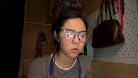 Jenny  online show from May 12, 9:40 am