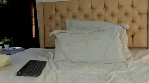 Snapshot of keryhillson chatting on January 21, 3:10 pm Kery Hillson online show from January 21, 3:10 pm