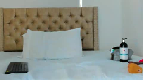 Snapshot of keryhillson chatting on September 22, 3:16 pm Kery Hillson online show from September 22, 3:16 pm