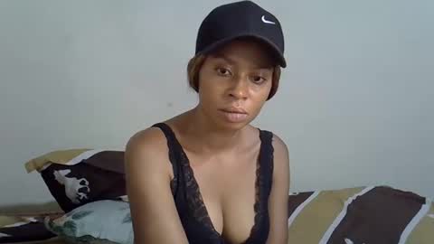 Snapshot of kesi_d chatting on March 10, 1:23 am kesi_d online show from March 10, 1:23 am