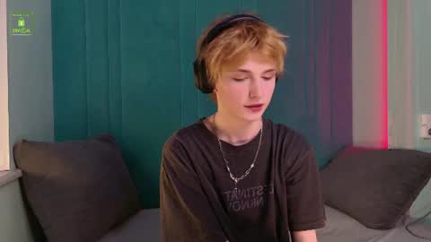 Kessy online show from June 19, 8:37 pm