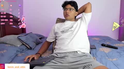 kevin and ottis online show from March 12, 11:19 pm