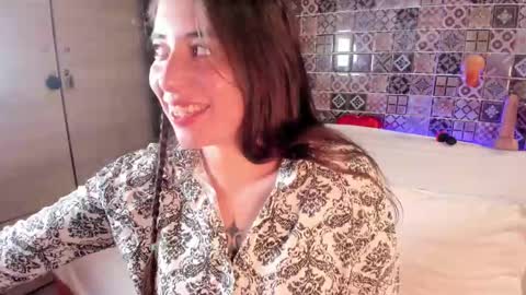 Key   online show from March 3, 6:04 pm