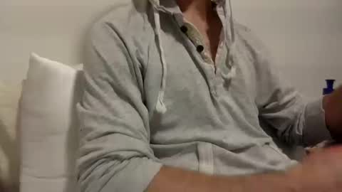 Snapshot of kheaven711 chatting on October 14, 9:34 am Kheaven711 online show from October 14, 9:34 am