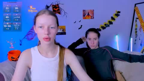 khloebeauty online show from October 22, 7:26 pm