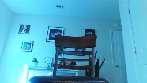 Khloe online show from September 22, 7:51 pm