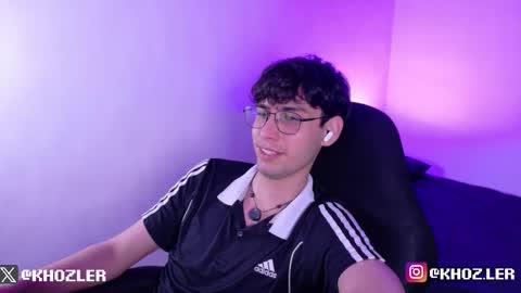 khozler_ online show from January 14, 11:57 pm