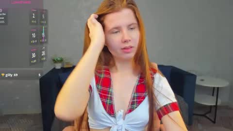 Snapshot of ki_wizz chatting on October 20, 3:11 am Ellie online show from October 20, 3:11 am