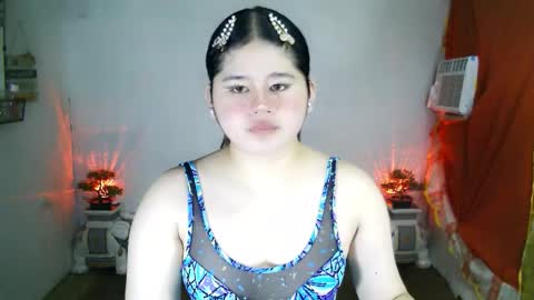 Your SweetGirl Ts online show from September 18, 5:33 am