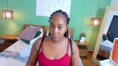Snapshot of kiara_evanss chatting on February 6, 2:15 pm Kiara online show from February 6, 2:15 pm
