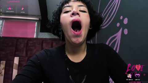 KIARA FOX online show from February 21, 8:01 pm