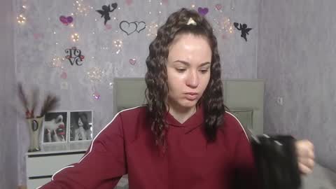 Kara online show from March 12, 6:32 pm