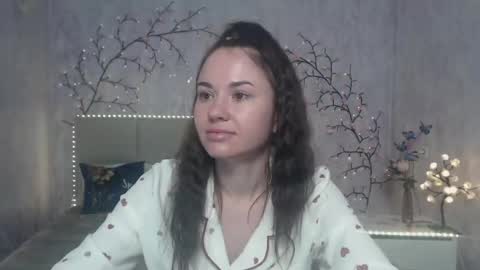 Kara online show from April 16, 9:50 pm