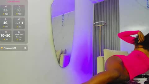 kiaratentation online show from December 3, 8:53 pm