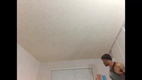 HunneysPlayRoom online show from March 25, 8:54 am