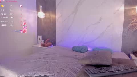 Kim Thompson online show from September 14, 6:09 pm