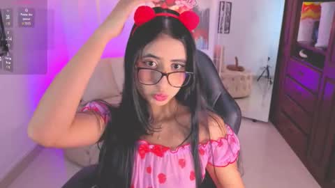 Snapshot of kiim__samanta chatting on October 14, 11:35 am kiim__samanta online show from October 14, 11:35 am