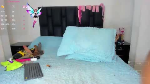 Snapshot of kiity_ebony chatting on October 16, 2:00 am KIITY online show from October 16, 2:00 am