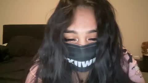 KIIWEE online show from October 22, 2:15 am