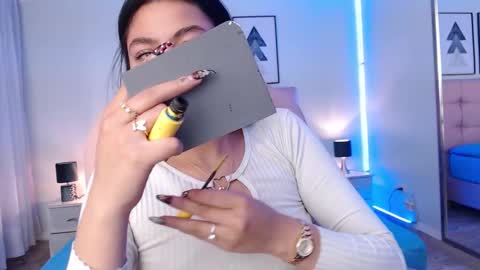 Snapshot of kiki_cams chatting on October 8, 10:38 pm kIKI online show from October 8, 10:38 pm