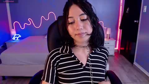Snapshot of kiki_cams chatting on February 24, 2:58 pm kIKI online show from February 24, 2:58 pm