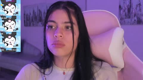 Snapshot of kiki_cams chatting on January 28, 7:00 am kIKI online show from January 28, 7:00 am