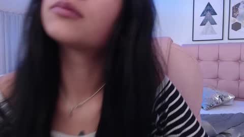 kIKI online show from December 2, 9:13 pm