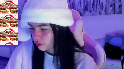 Snapshot of kiki_cams chatting on December 10, 6:17 pm kIKI online show from December 10, 6:17 pm