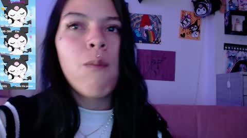 Snapshot of kiki_cams chatting on February 12, 1:41 am kIKI online show from February 12, 1:41 am