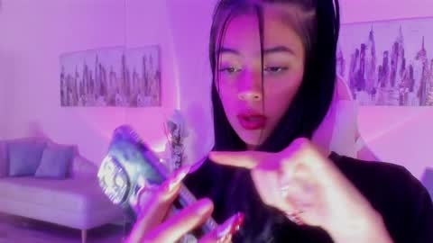 Snapshot of kiki_cams chatting on January 8, 6:31 am kIKI online show from January 8, 6:31 am