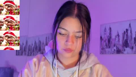 Snapshot of kiki_cams chatting on December 24, 10:44 am kIKI online show from December 24, 10:44 am